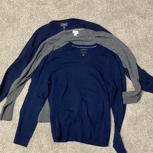 Sweater bundle, v-neck, crew neck